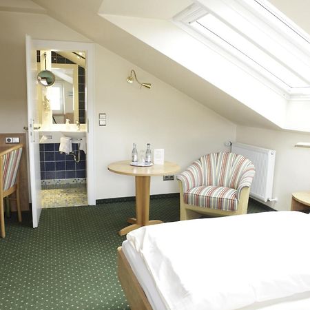 Hotel Kirchspiels Gasthaus 노토프 객실 사진