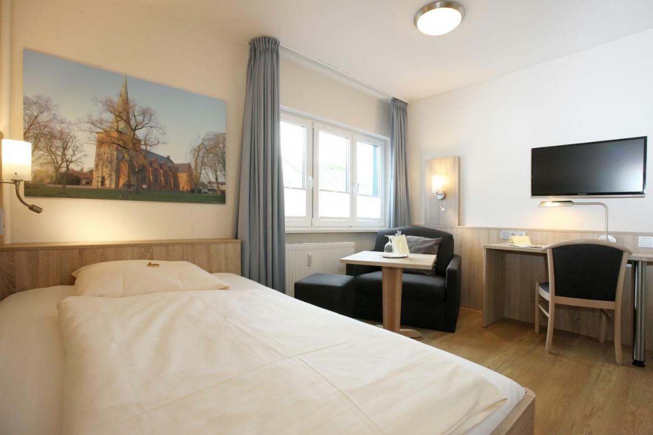 Hotel Kirchspiels Gasthaus 노토프 외부 사진
